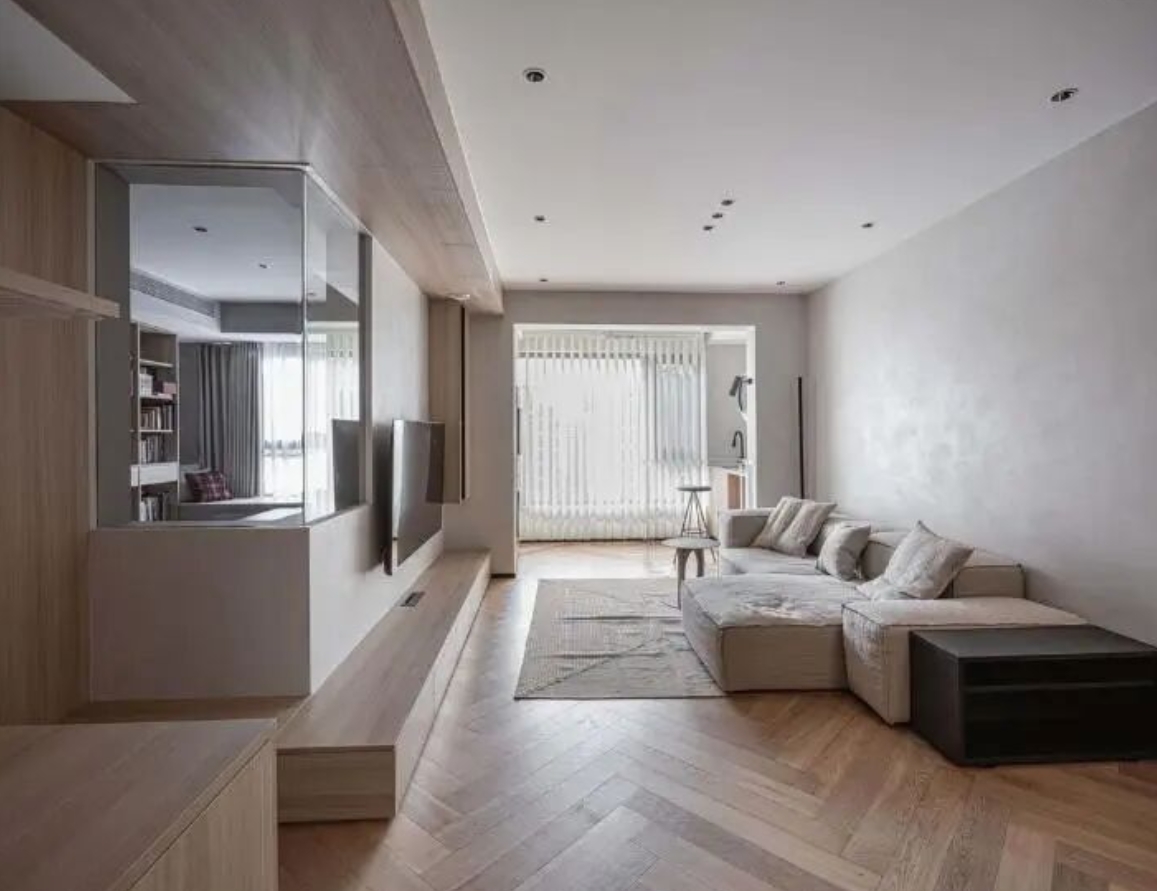 91㎡，面积不大，但是装修却很高级